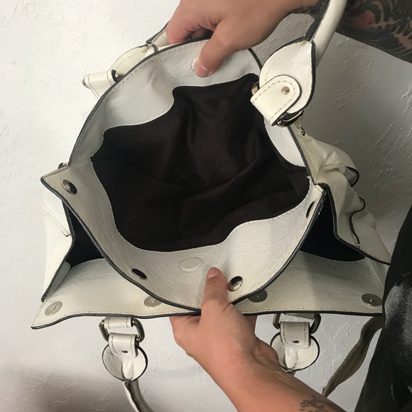 Authentic CHLOE Paddington (Medium) - Picture 6 of 6